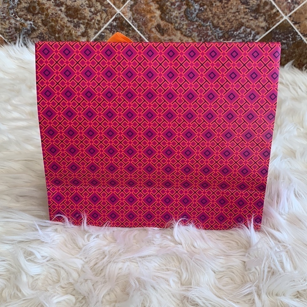 Tory Burch Tile T-Print Medium Pink Purple Paper Shopping Bag - Picture 6 of 9